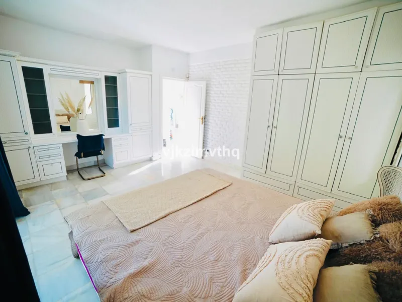 Located in the prestigious and historically significant Rancho Domingo, this exceptional single-story residence offers a rare opportunity to own a home in one of Costa del Sol's most iconic urbanizations. Designed by a student of Frank Lloyd Wright, Ranch