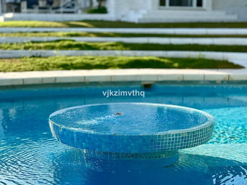 Located in the prestigious and historically significant Rancho Domingo, this exceptional single-story residence offers a rare opportunity to own a home in one of Costa del Sol's most iconic urbanizations. Designed by a student of Frank Lloyd Wright, Ranch