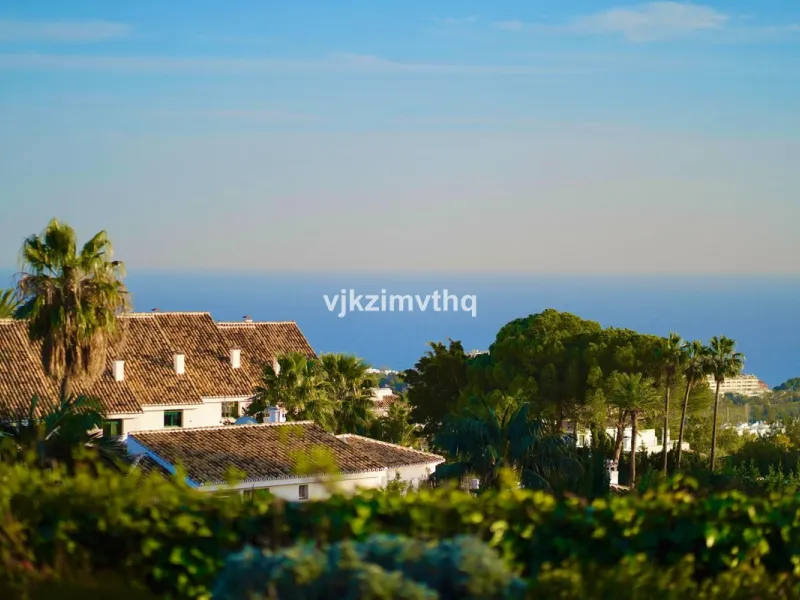 Located in the prestigious and historically significant Rancho Domingo, this exceptional single-story residence offers a rare opportunity to own a home in one of Costa del Sol's most iconic urbanizations. Designed by a student of Frank Lloyd Wright, Ranch
