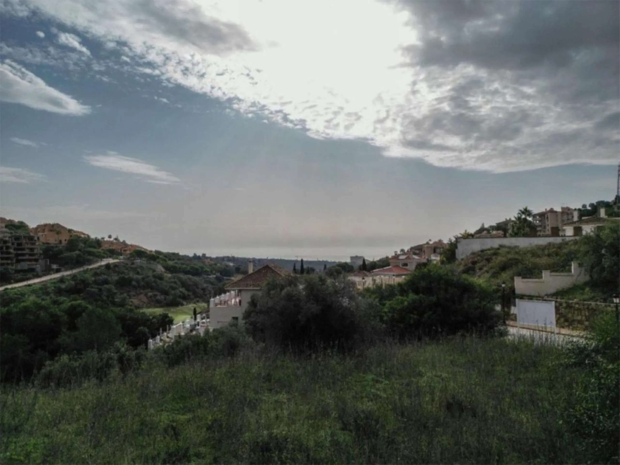 Участок в городе, Elviria, Costa del Sol