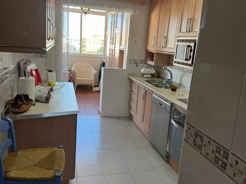 Middle Floor Apartment, Estepona, Costa del Sol.