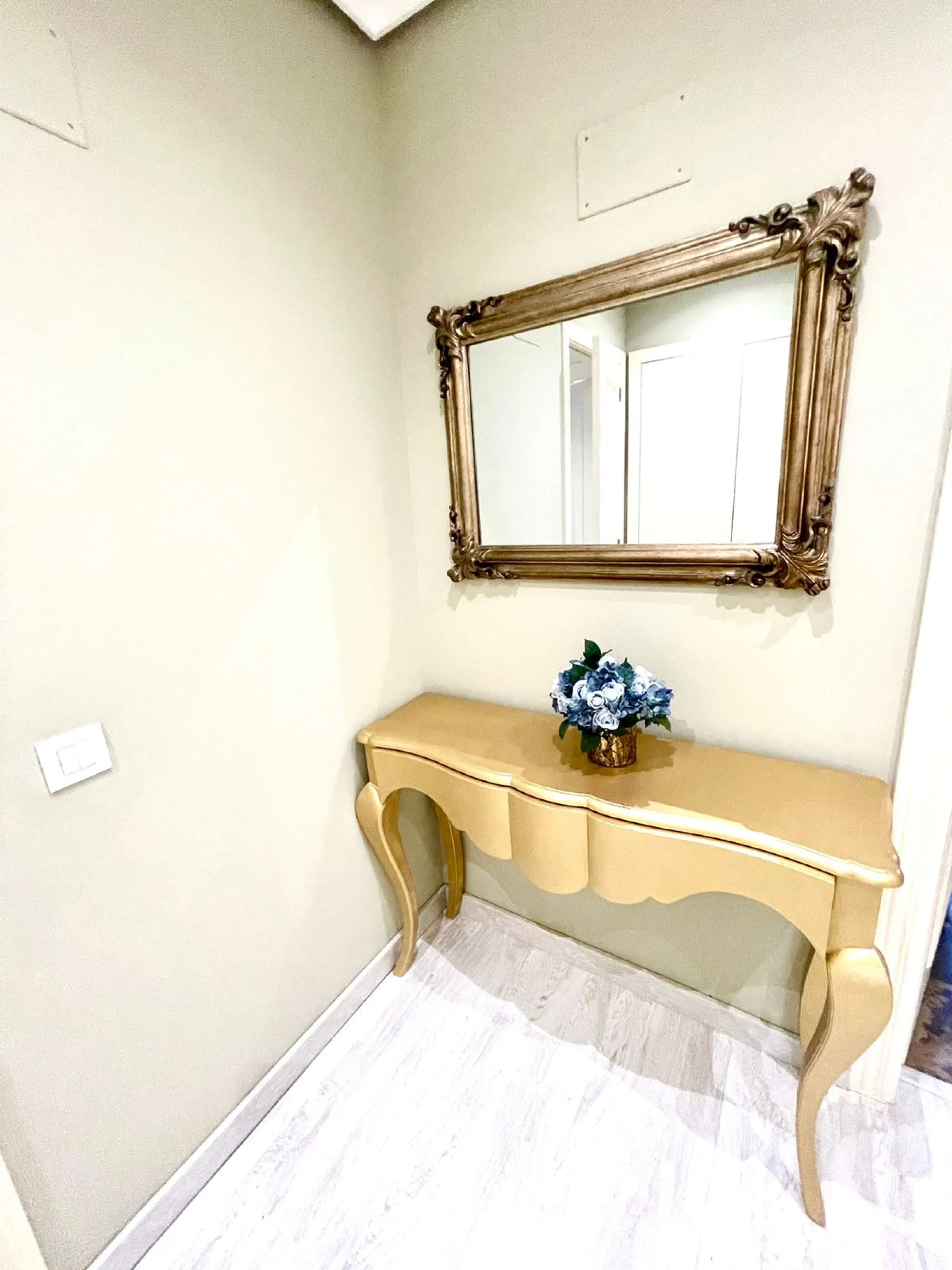 Middle Floor Apartment, Benahavís, Costa del Sol.