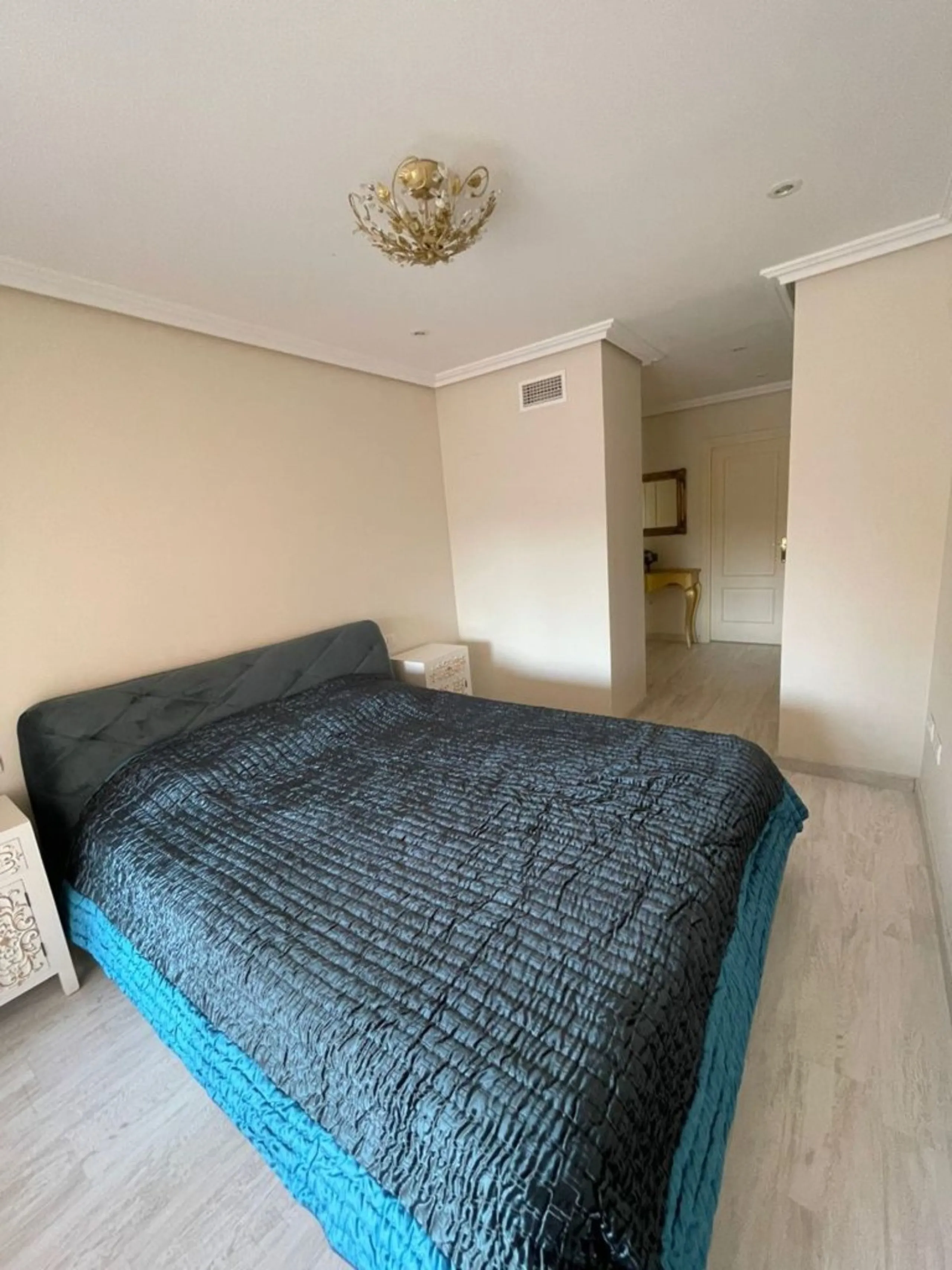 Middle Floor Apartment, Benahavís, Costa del Sol.