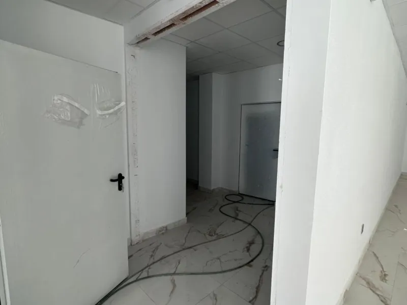 Commercial - Hotel в продаже в Torremolinos, Málaga. В доме 59 спален и 59 ванных комнат. Площадь дома 3370 м²
