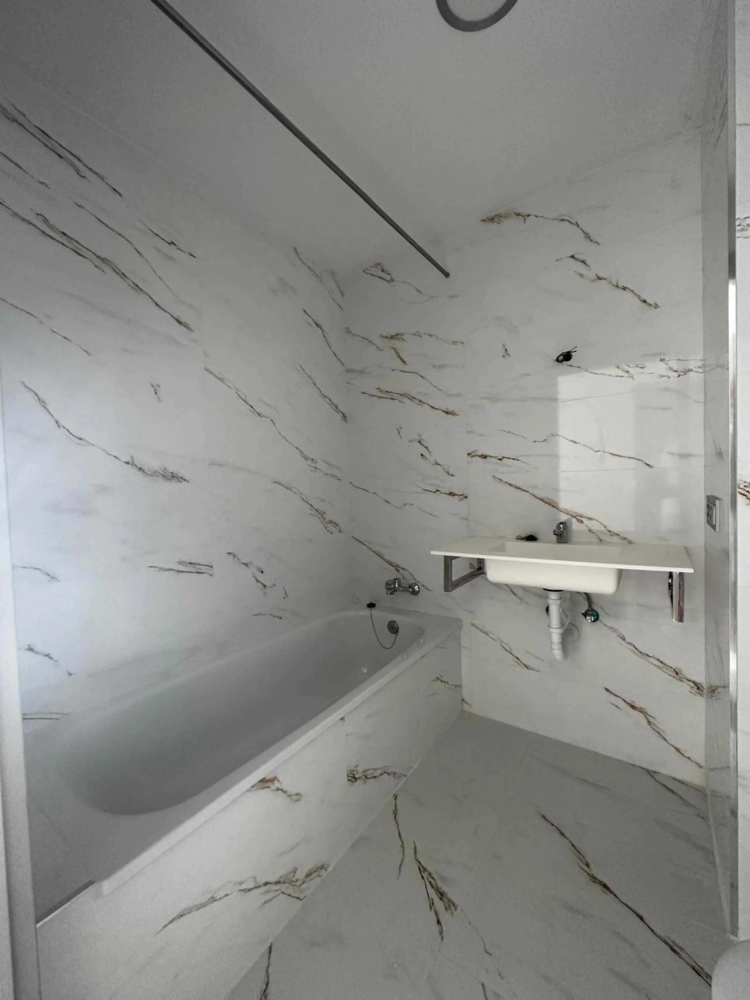 Commercial - Hotel в продаже в Torremolinos, Málaga. В доме 59 спален и 59 ванных комнат. Площадь дома 3370 м²