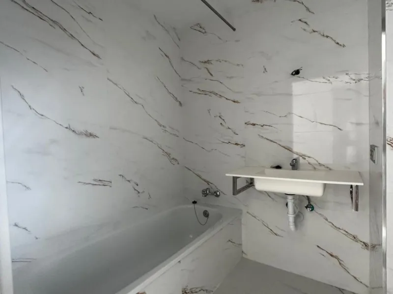 Commercial - Hotel в продаже в Torremolinos, Málaga. В доме 59 спален и 59 ванных комнат. Площадь дома 3370 м²