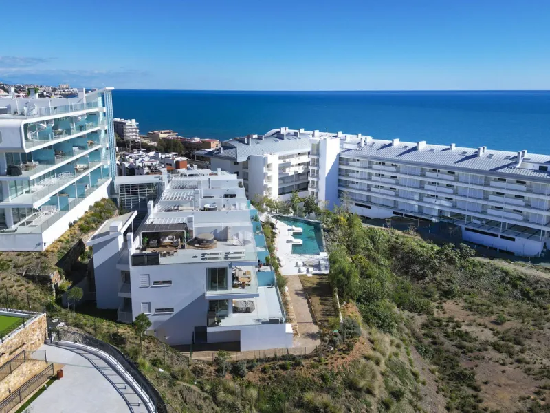 Elegant Penthouse with Breathtaking Views in Higuerón, Fuengirola