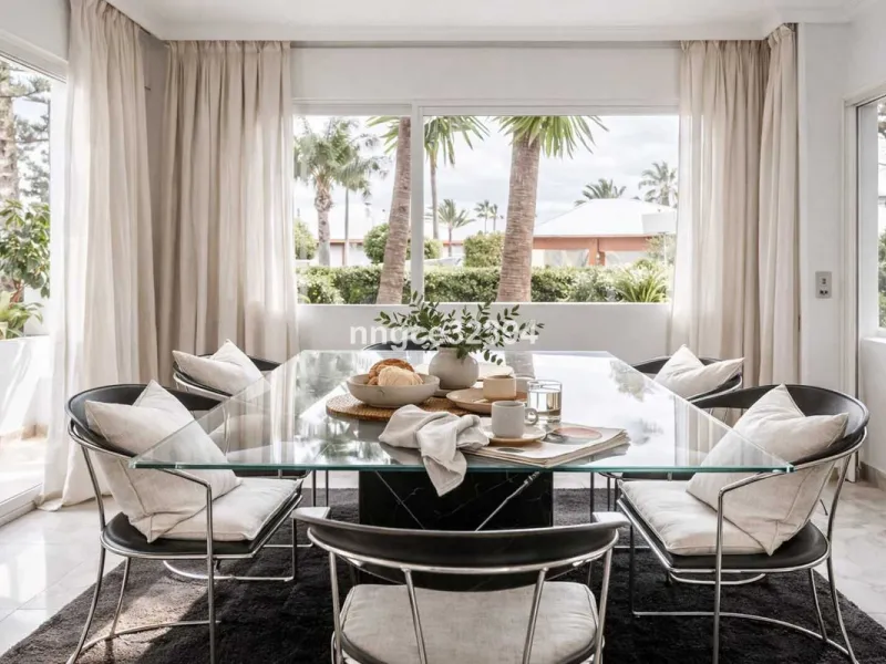 Beach Ground-Floor Garden Apartment | San Pedro de Alcántara Playa