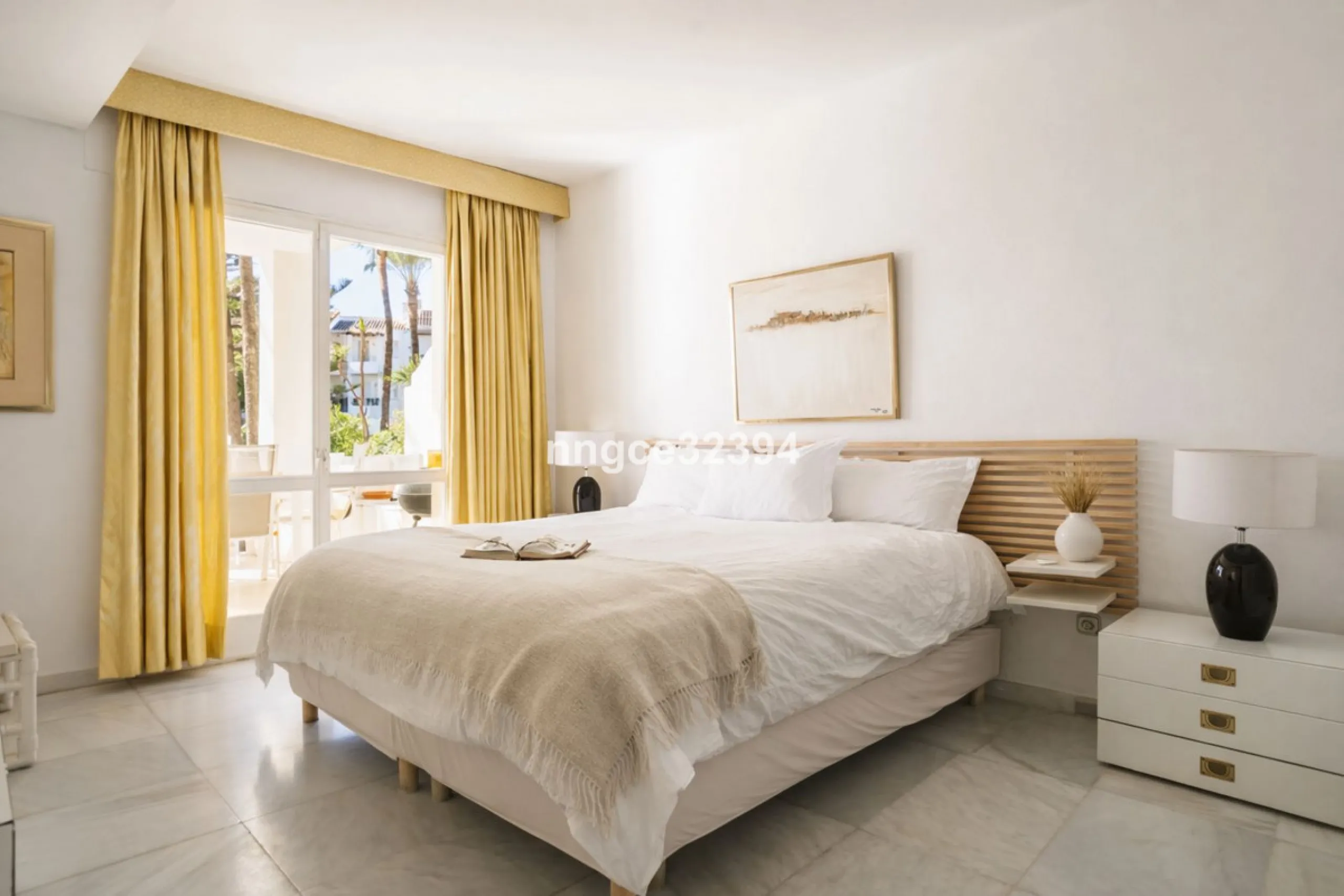 Beach Ground-Floor Garden Apartment | San Pedro de Alcántara Playa