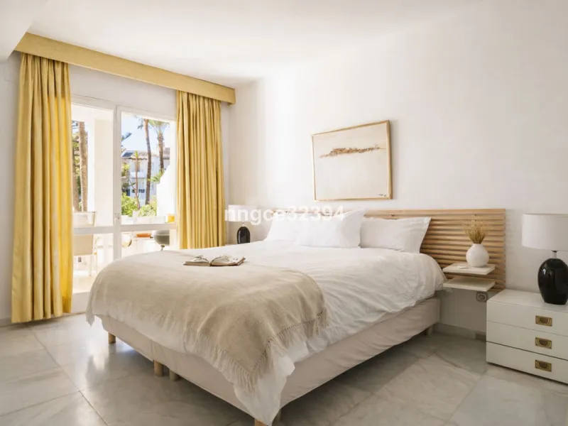Beach Ground-Floor Garden Apartment | San Pedro de Alcántara Playa
