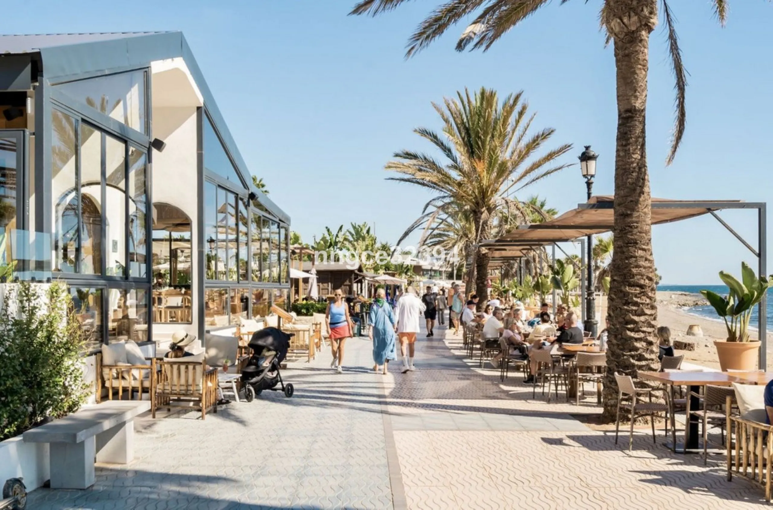 Beach Ground-Floor Garden Apartment | San Pedro de Alcántara Playa