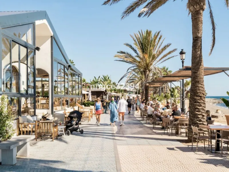 Beach Ground-Floor Garden Apartment | San Pedro de Alcántara Playa