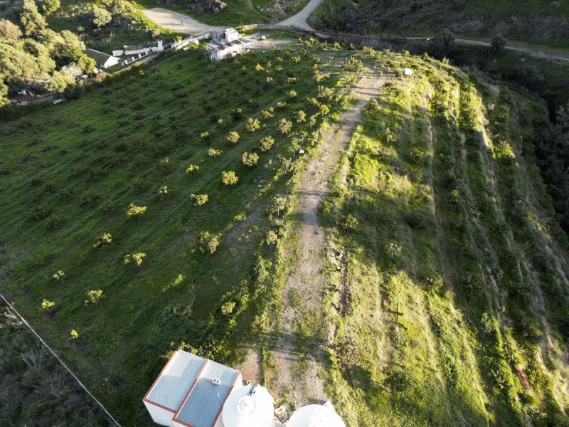Urban plot for sale in development area Coto-Sierrezuela, in Mijas.