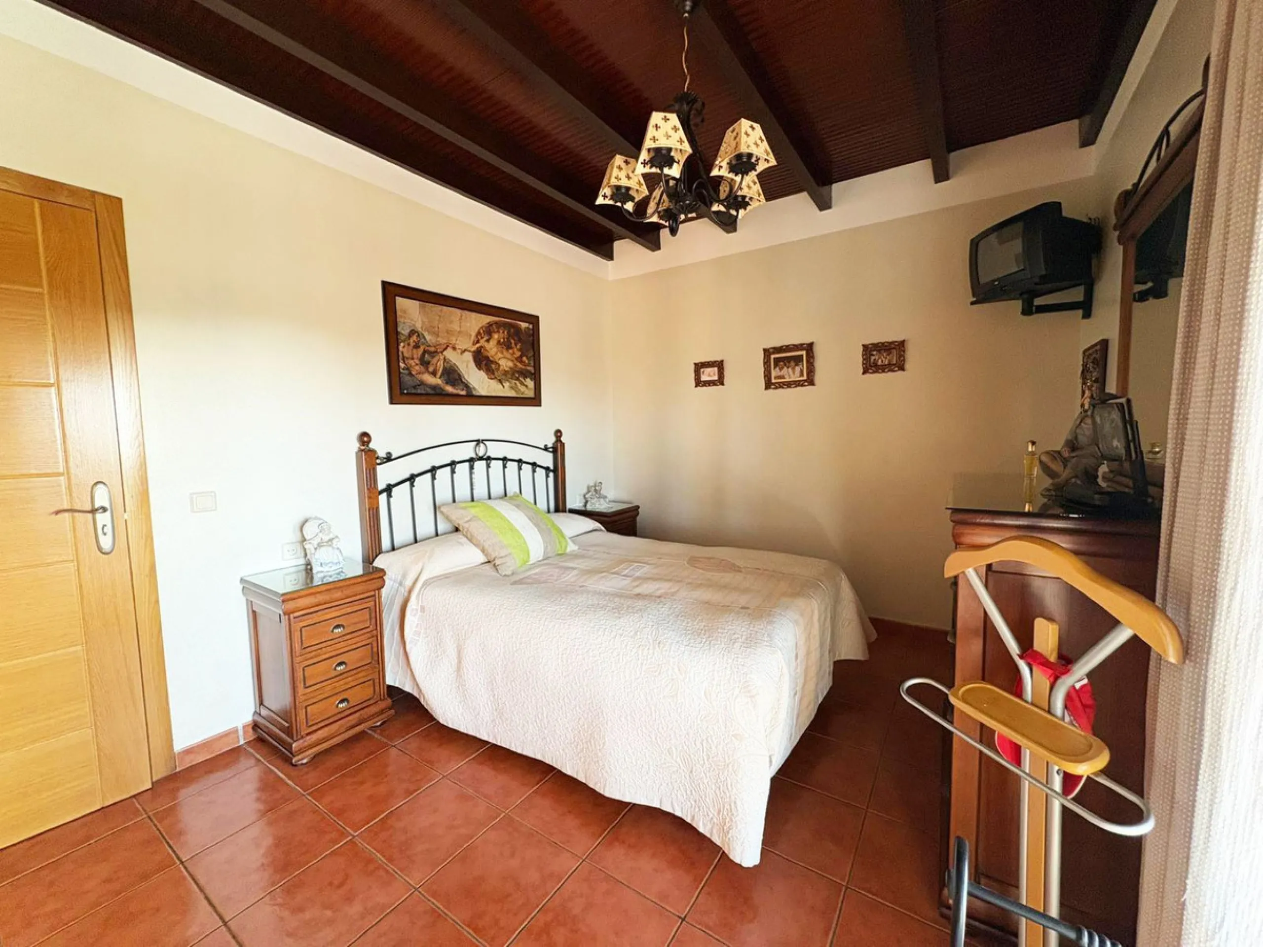 * Independent 3-Bedroom Villa with Private Pool and Stunning Panoramic Views in La Cala de Mijas *