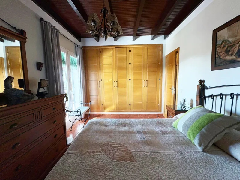 * Independent 3-Bedroom Villa with Private Pool and Stunning Panoramic Views in La Cala de Mijas *