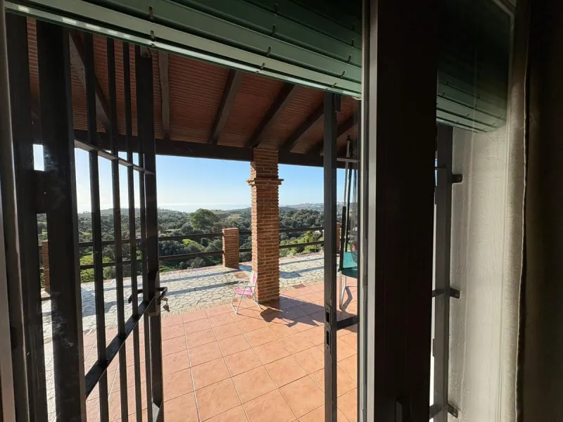 * Independent 3-Bedroom Villa with Private Pool and Stunning Panoramic Views in La Cala de Mijas *