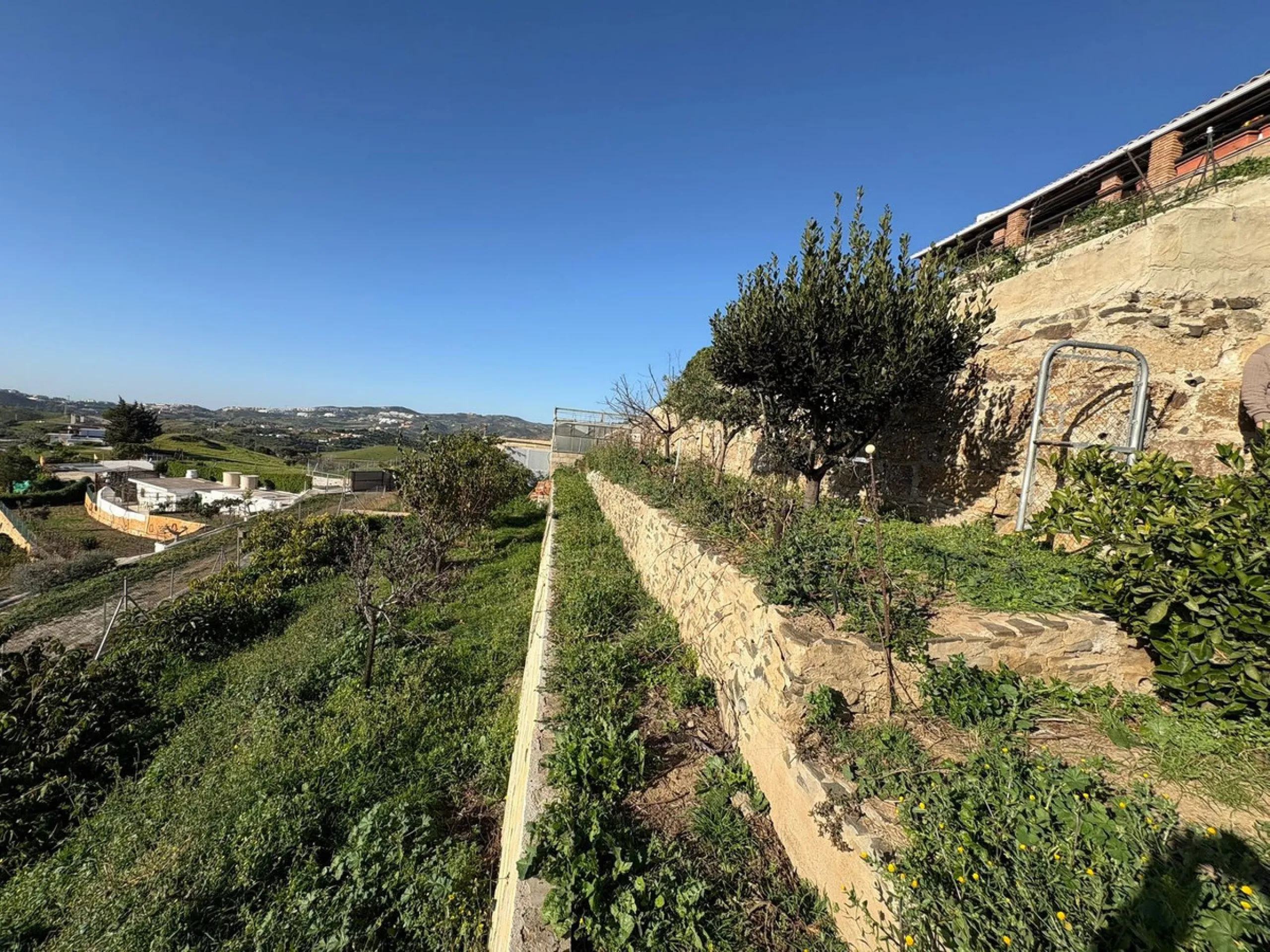 * Independent 3-Bedroom Villa with Private Pool and Stunning Panoramic Views in La Cala de Mijas *