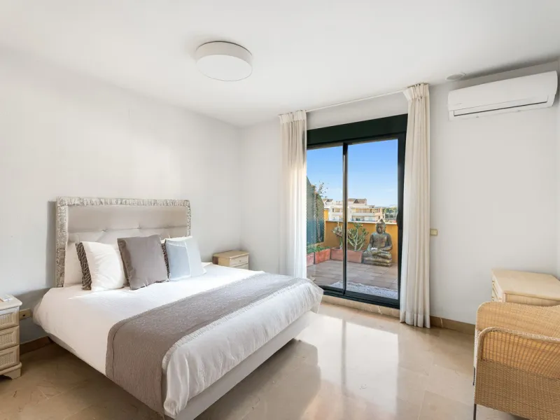 **Stunning Penthouse in San Pedro de Alcántara**
