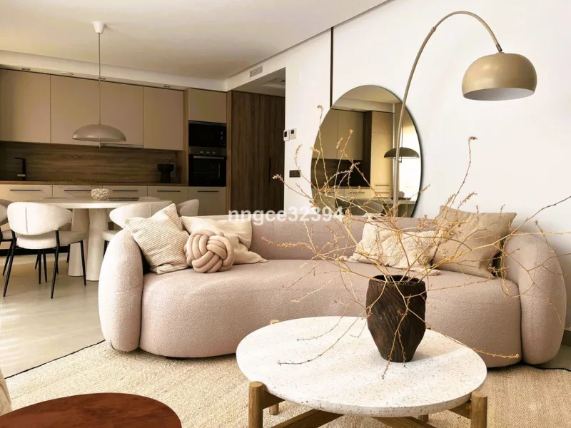 **Stunning Penthouse with Panoramic Sea & Golf Views in La Quinta, Benahavis**