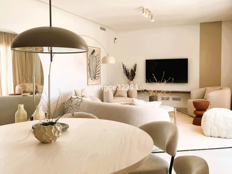 **Stunning Penthouse with Panoramic Sea & Golf Views in La Quinta, Benahavis**
