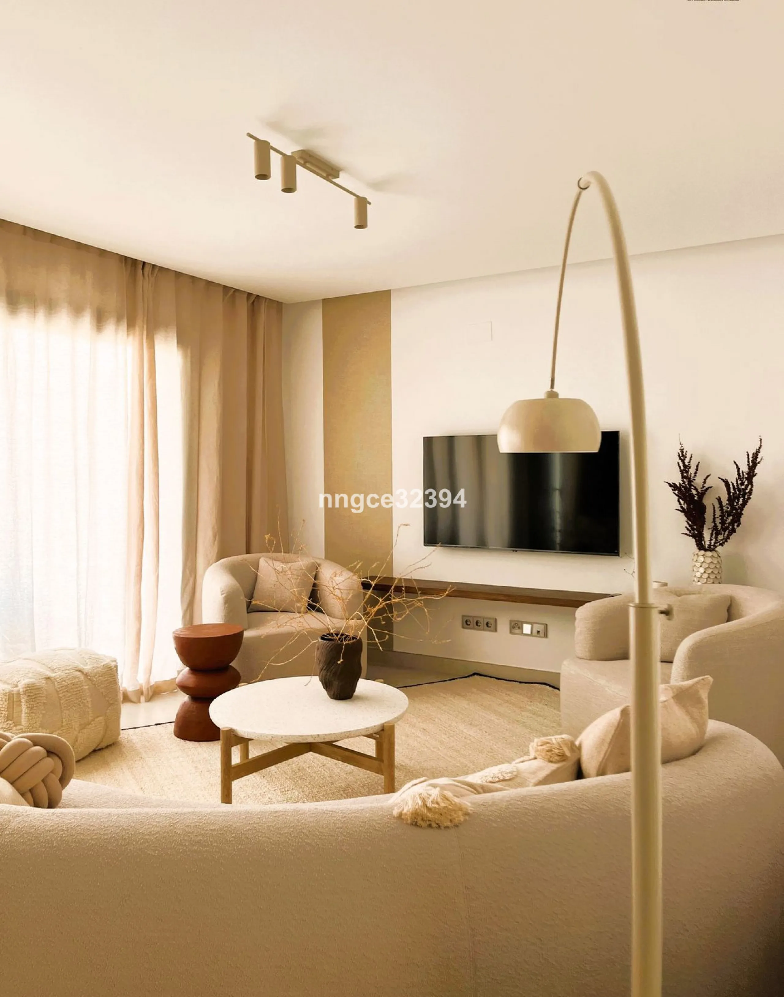 **Stunning Penthouse with Panoramic Sea & Golf Views in La Quinta, Benahavis**