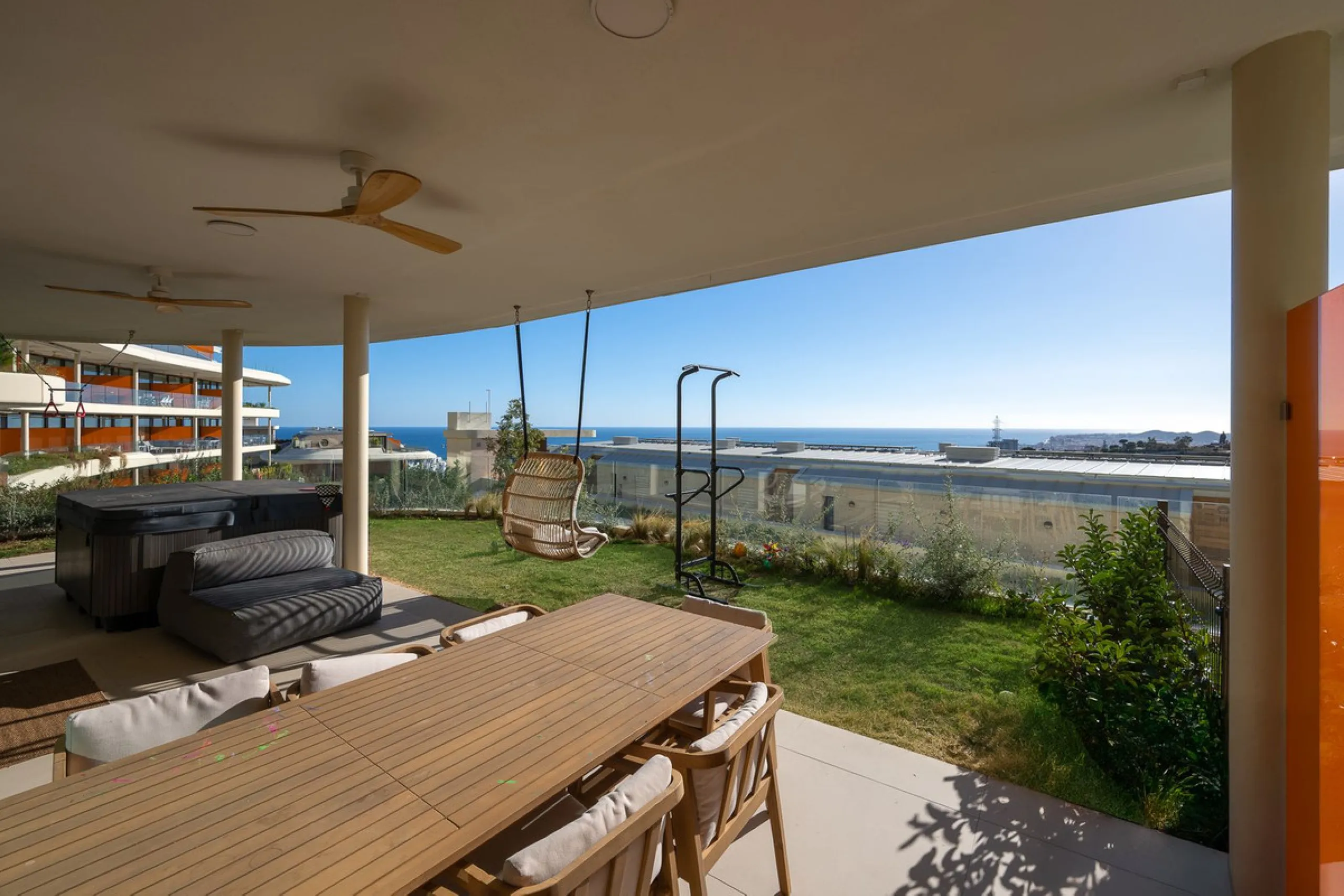 Tucked away in the tranquil hills of El Higueron, this stylish newly built community is an exceptional residential urbanization that beautifully combines the best of luxury living, nature, and modern design. Just a short 3-minute walk from the renowned Hi
