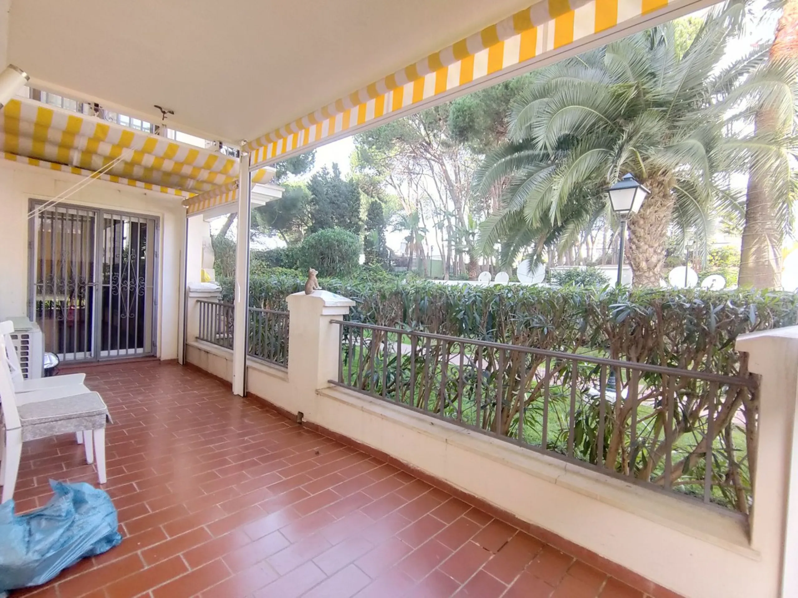 Апартамент нижний этаж, Puerto Banús, Costa del Sol