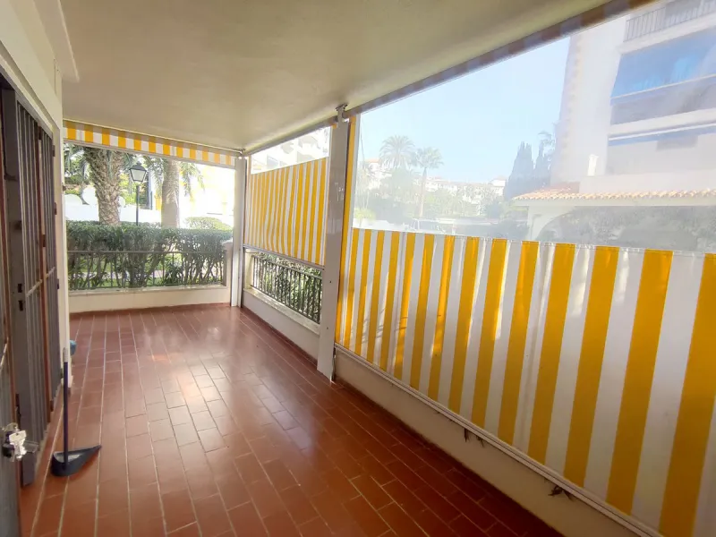 Апартамент нижний этаж, Puerto Banús, Costa del Sol