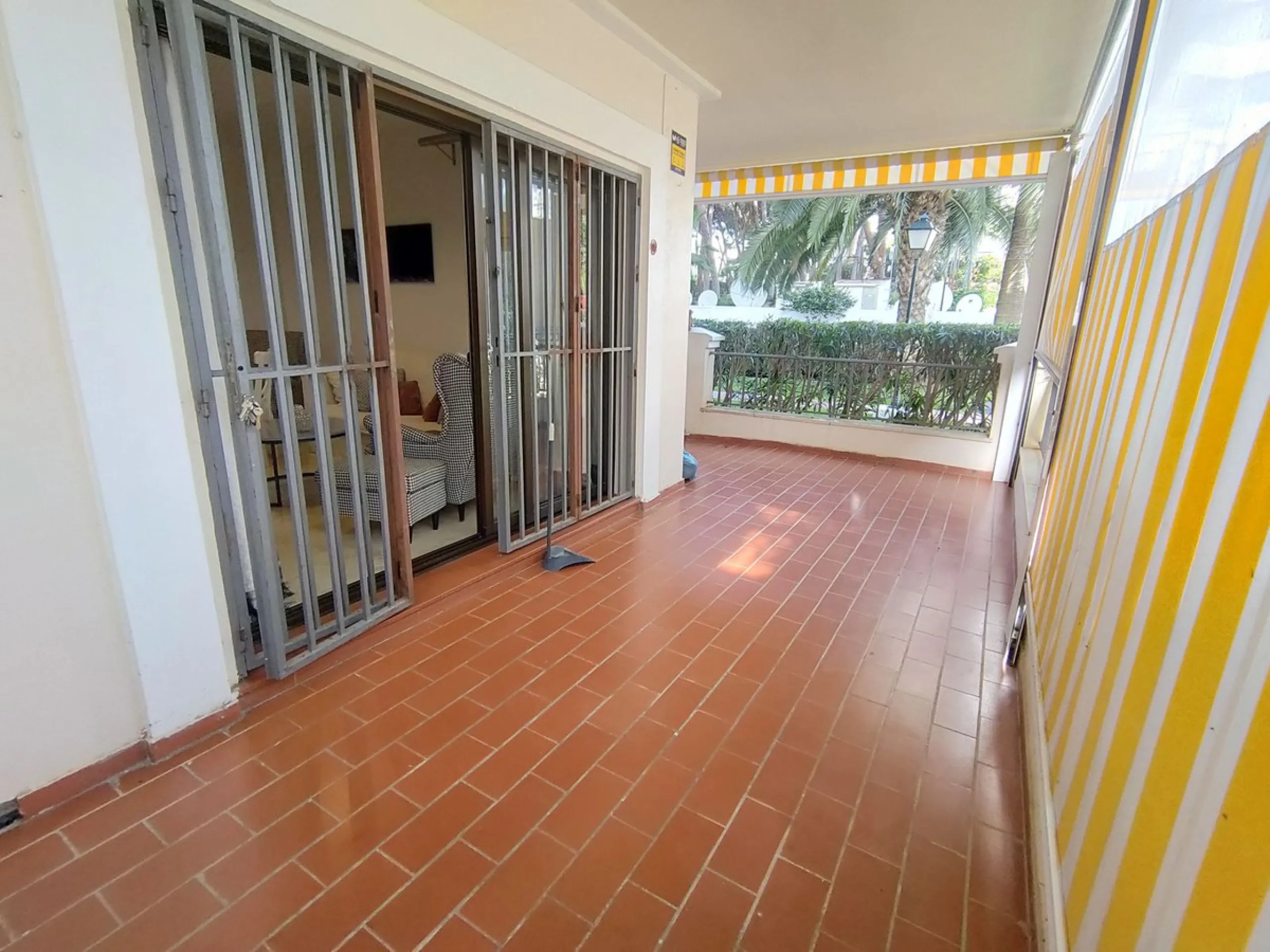 Апартамент нижний этаж, Puerto Banús, Costa del Sol