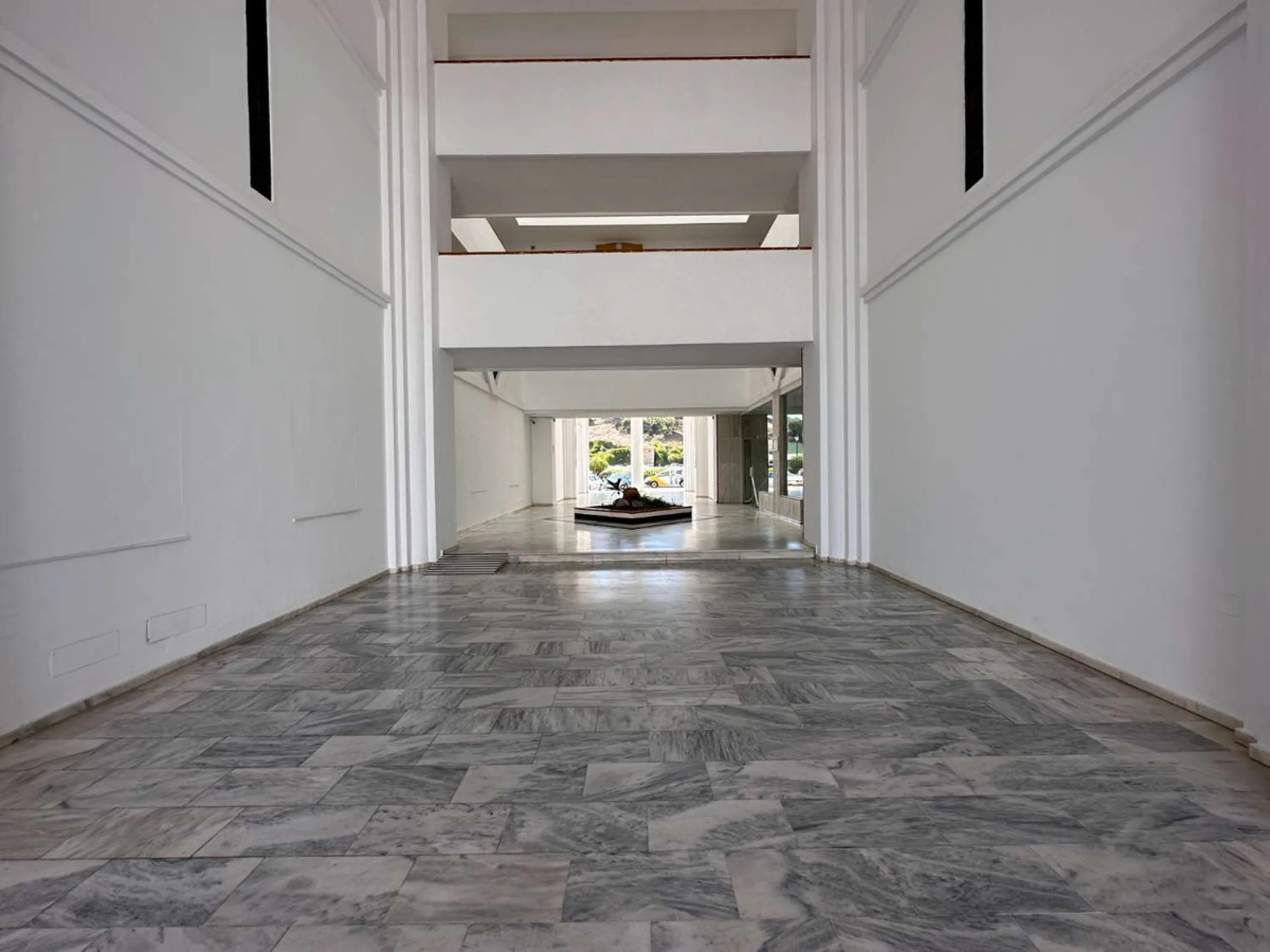 Apartment - Penthouse в продаже в Fuengirola, Málaga. В доме 3 спален и 2 ванных комнат. Площадь дома 135 м²