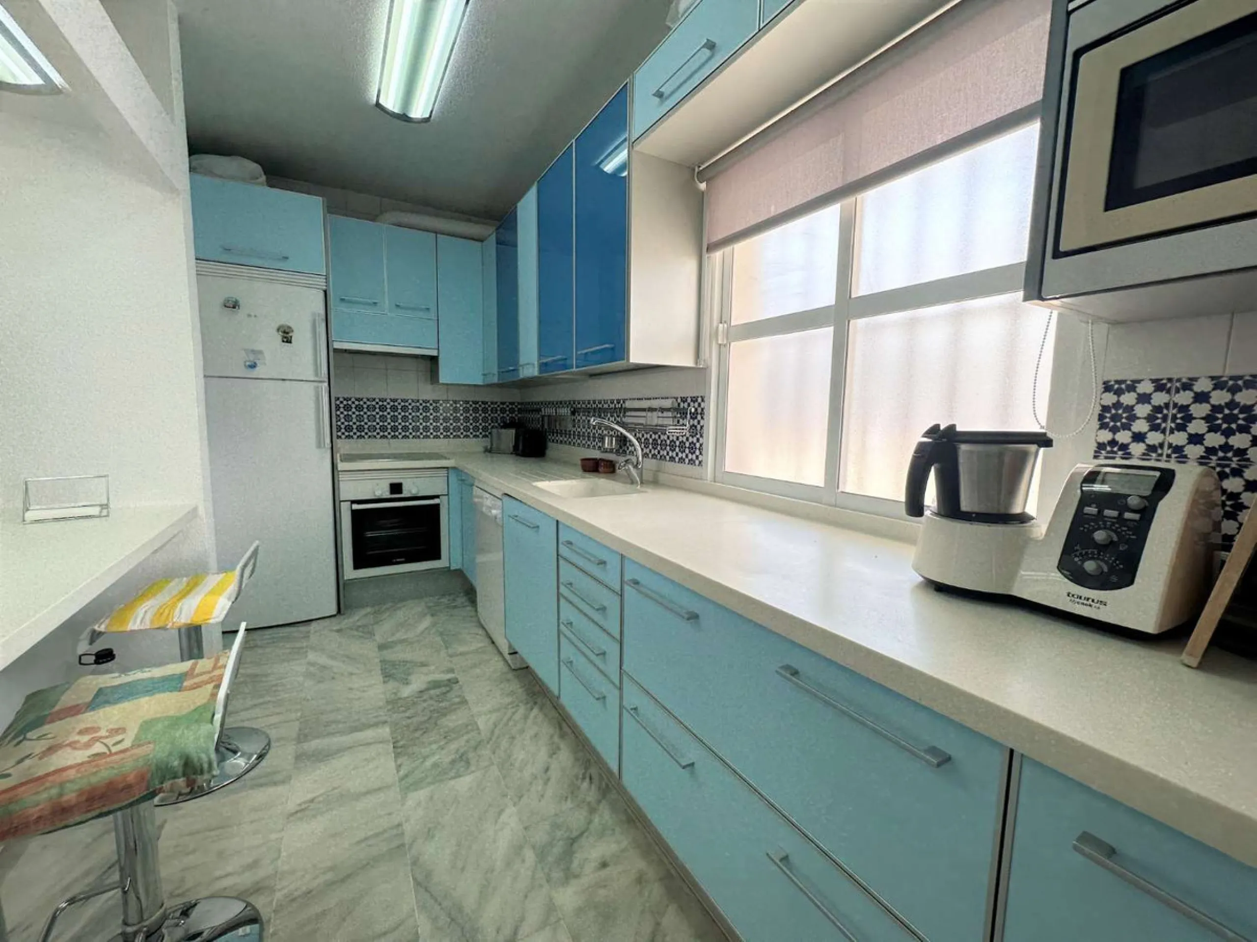 Apartment - Penthouse в продаже в Fuengirola, Málaga. В доме 3 спален и 2 ванных комнат. Площадь дома 135 м²