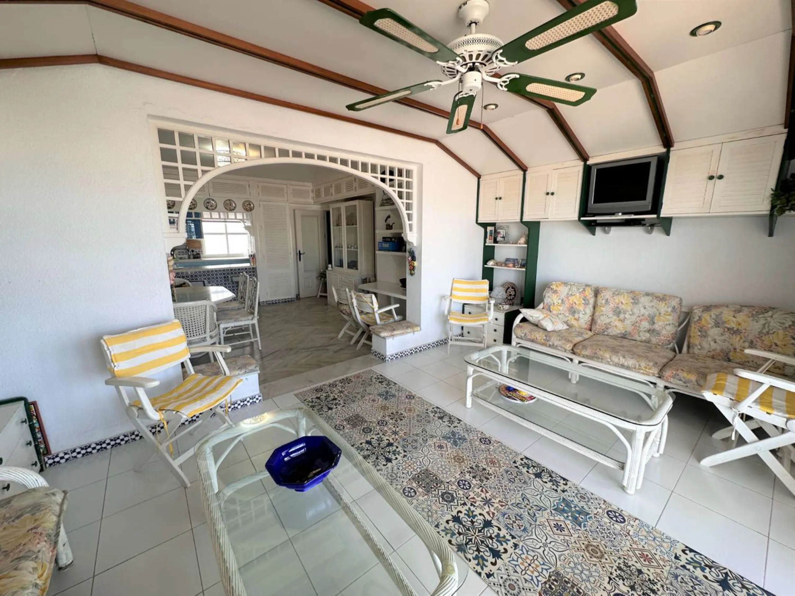 Apartment - Penthouse в продаже в Fuengirola, Málaga. В доме 3 спален и 2 ванных комнат. Площадь дома 135 м²