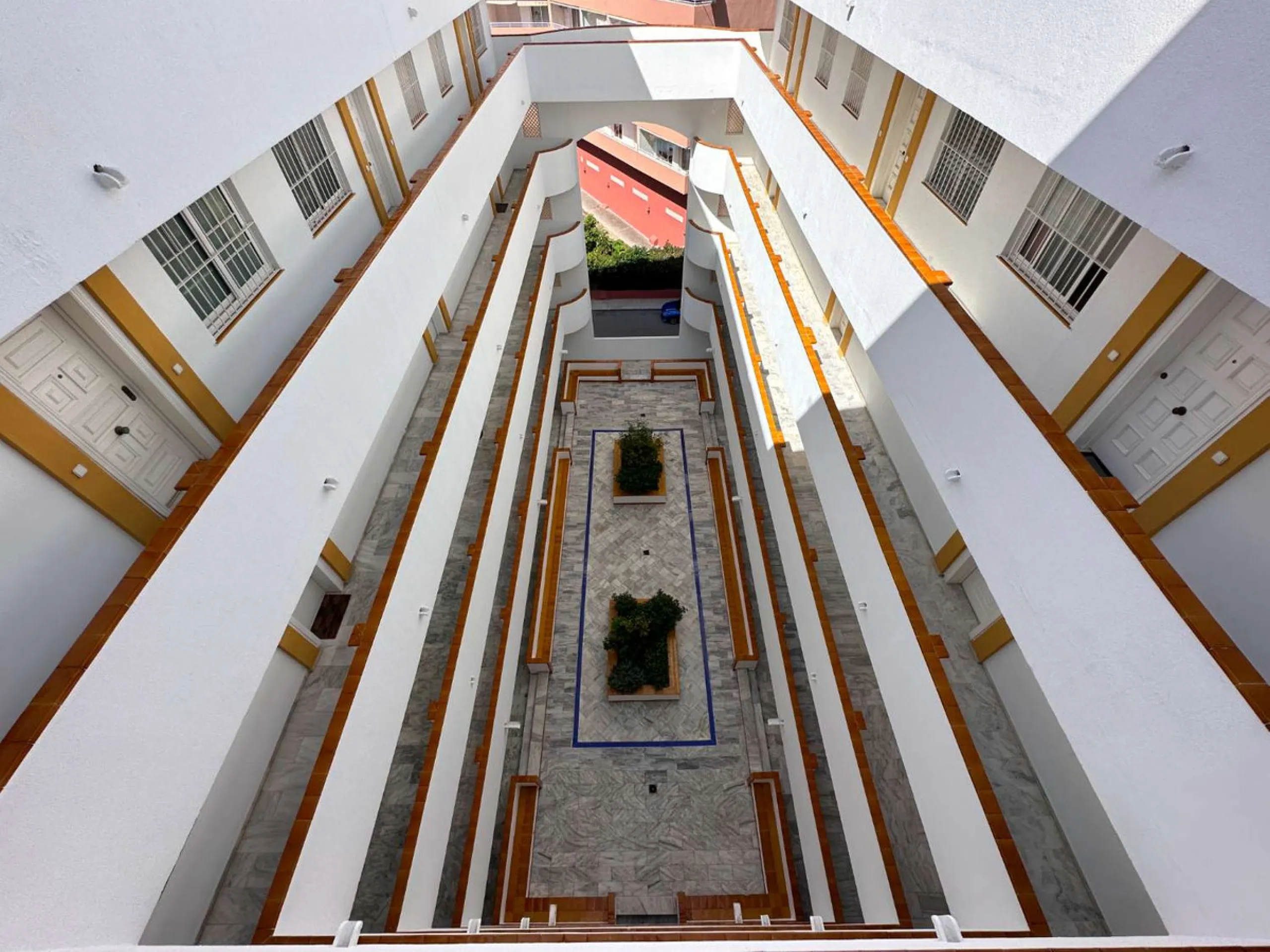 Apartment - Penthouse в продаже в Fuengirola, Málaga. В доме 3 спален и 2 ванных комнат. Площадь дома 135 м²