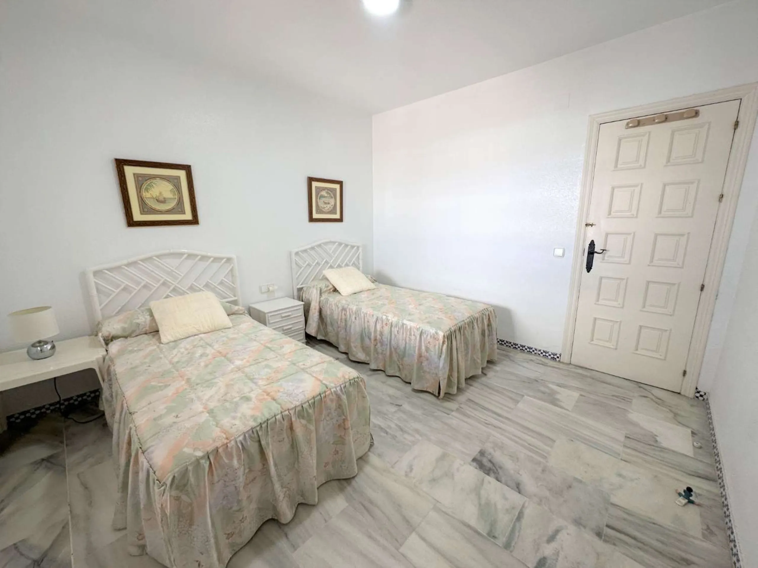 Apartment - Penthouse в продаже в Fuengirola, Málaga. В доме 3 спален и 2 ванных комнат. Площадь дома 135 м²