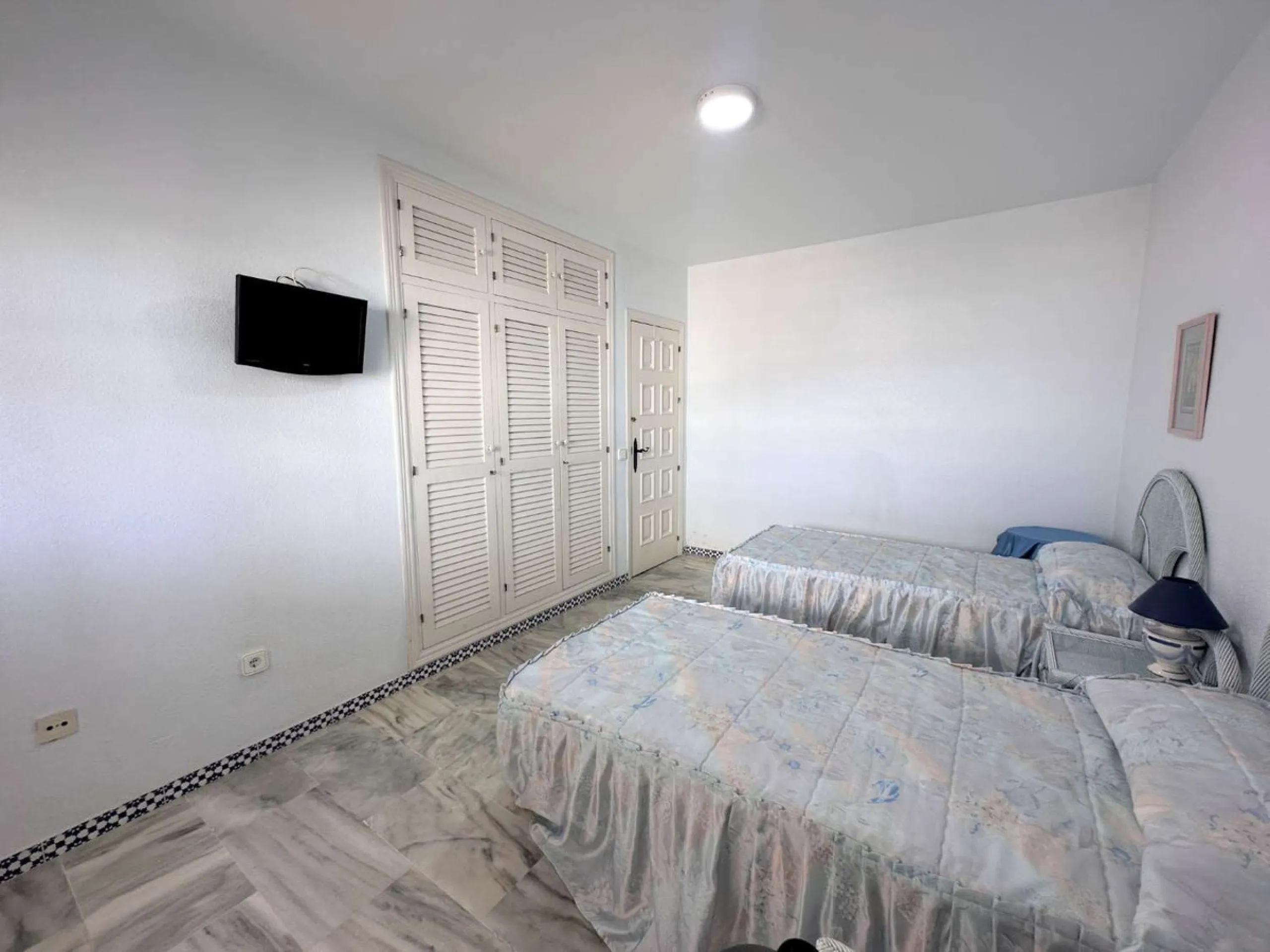 Apartment - Penthouse в продаже в Fuengirola, Málaga. В доме 3 спален и 2 ванных комнат. Площадь дома 135 м²