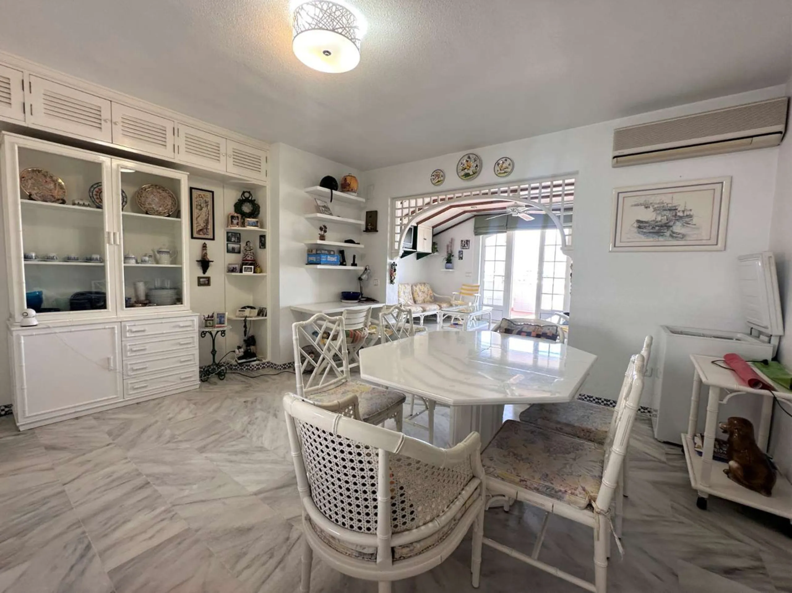 Apartment - Penthouse в продаже в Fuengirola, Málaga. В доме 3 спален и 2 ванных комнат. Площадь дома 135 м²