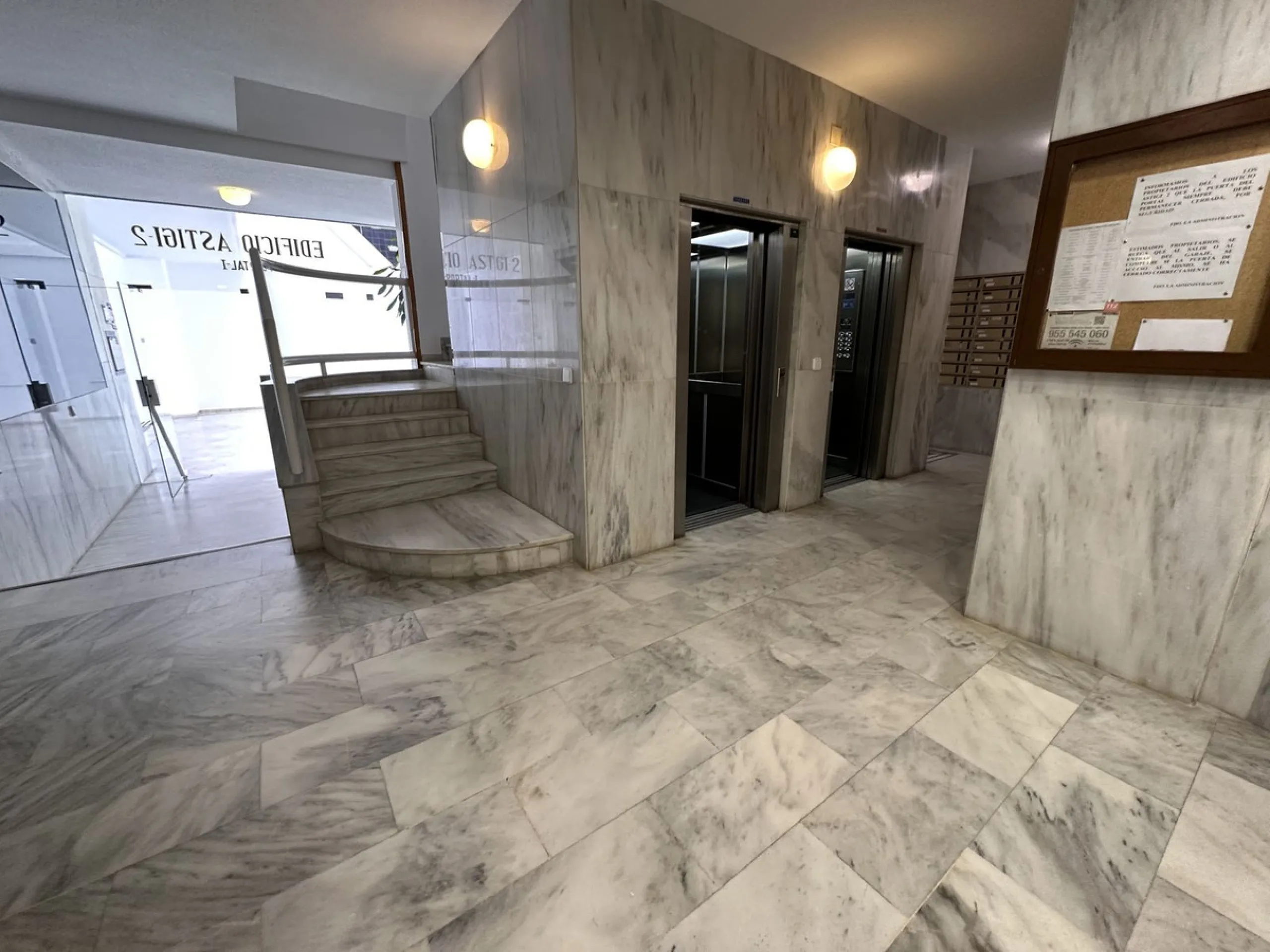 Apartment - Penthouse в продаже в Fuengirola, Málaga. В доме 3 спален и 2 ванных комнат. Площадь дома 135 м²