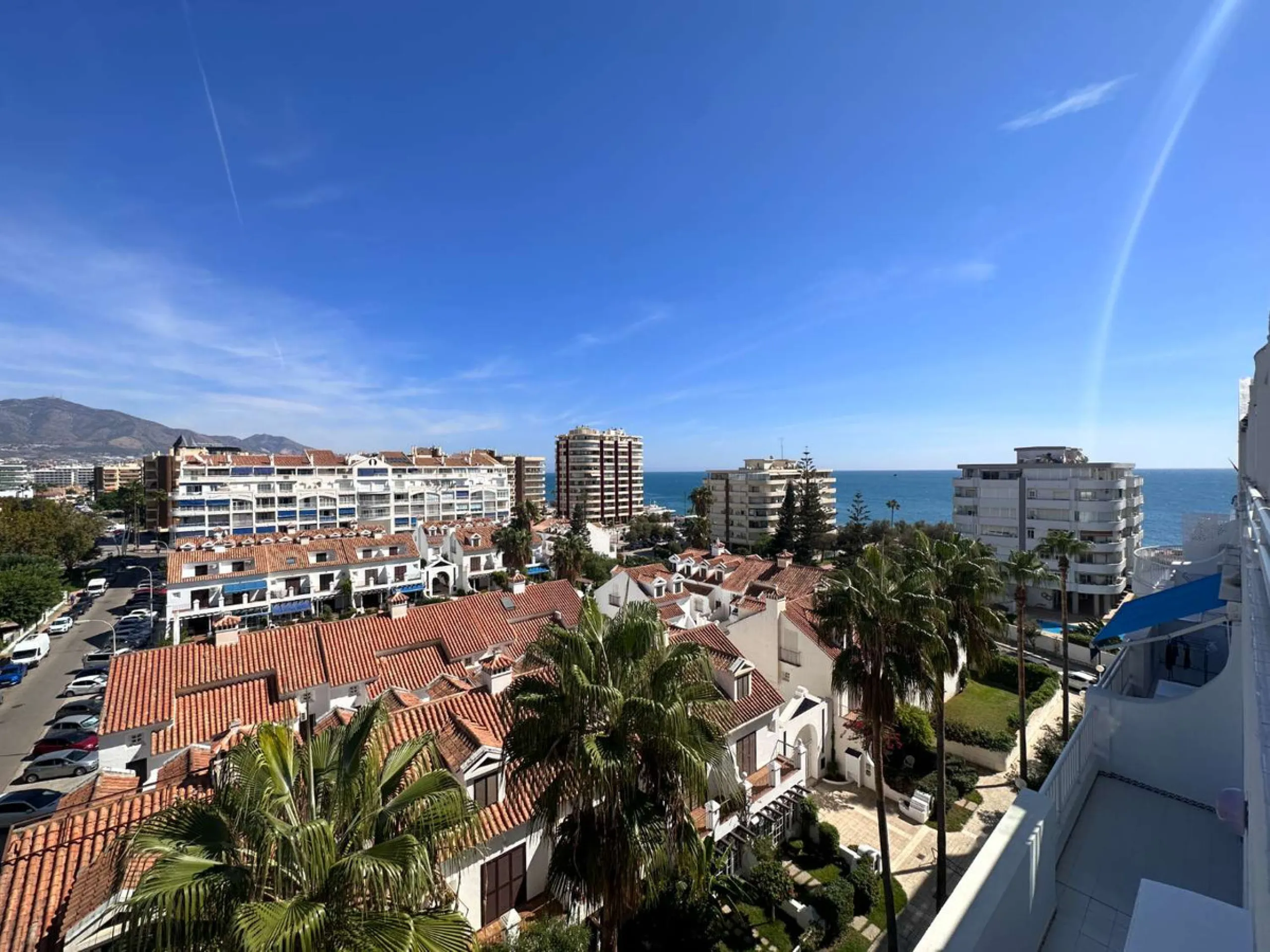 Apartment - Penthouse в продаже в Fuengirola, Málaga. В доме 3 спален и 2 ванных комнат. Площадь дома 135 м²
