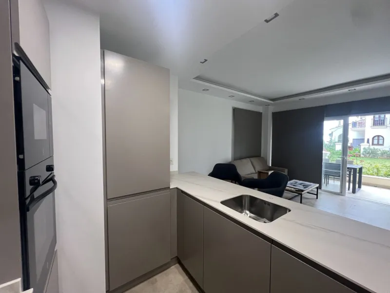 Apartment - Ground Floor Apartment в продаже в Marbella, Málaga. В доме 2 спален и 2 ванных комнат. Площадь дома 110 м²