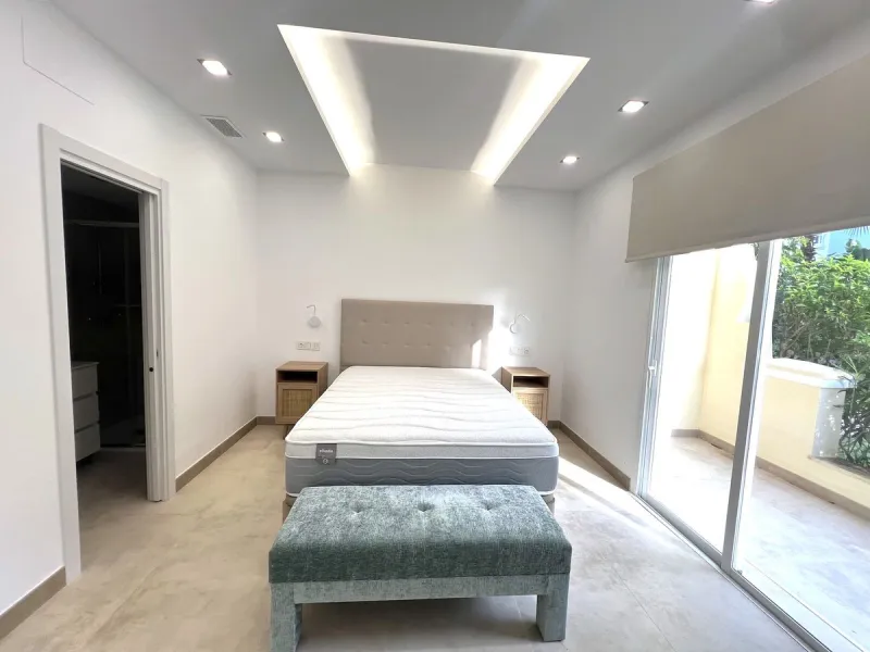 Apartment - Ground Floor Apartment в продаже в Marbella, Málaga. В доме 2 спален и 2 ванных комнат. Площадь дома 110 м²
