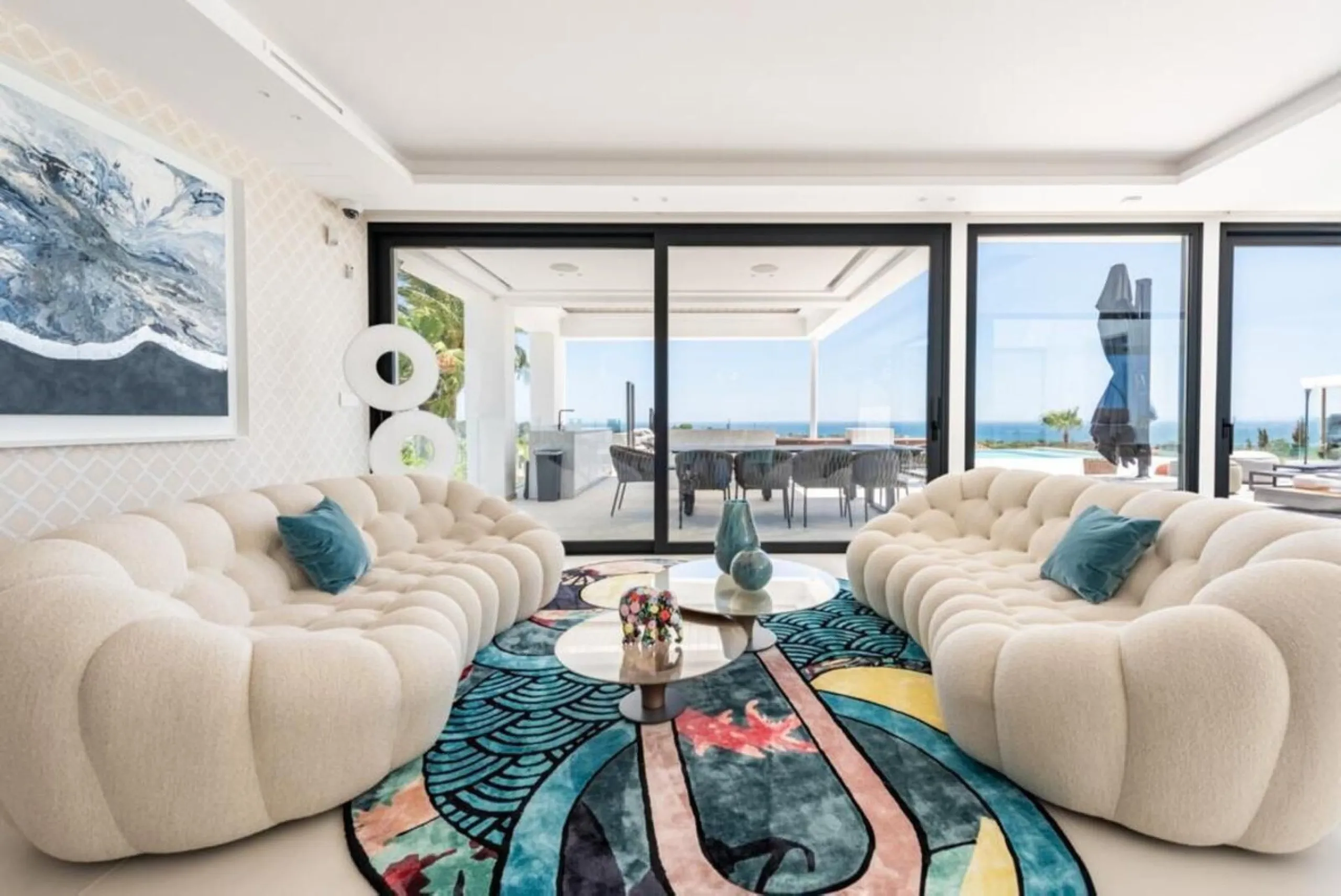 **Luxurious 6-Bedroom Villa with Panoramic Sea Views in El Paraiso**