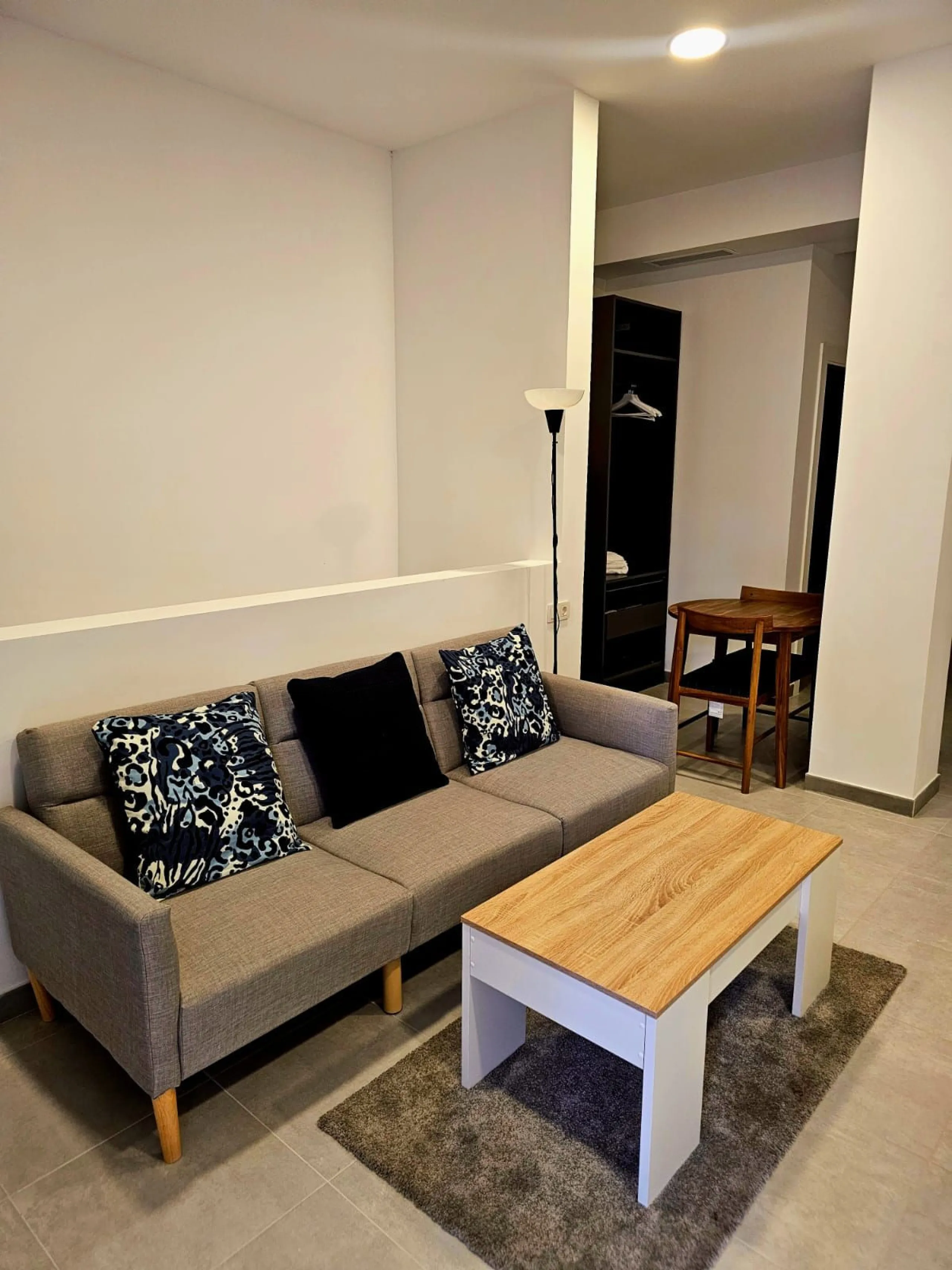 Apartment - Duplex в продаже в Torremolinos, Málaga. В доме 3 спален и 3 ванных комнат. Площадь дома 303 м²