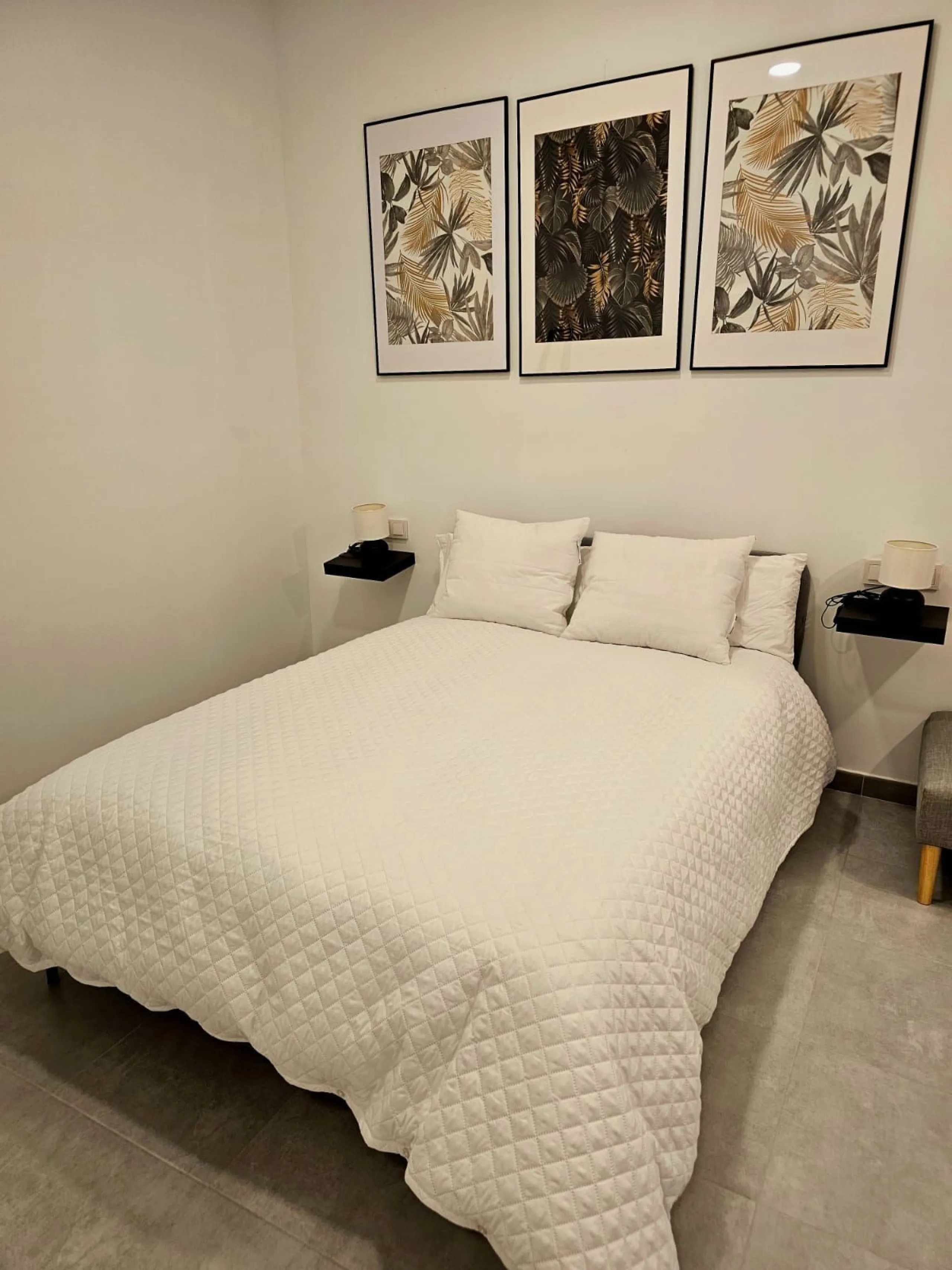 Apartment - Duplex в продаже в Torremolinos, Málaga. В доме 3 спален и 3 ванных комнат. Площадь дома 303 м²
