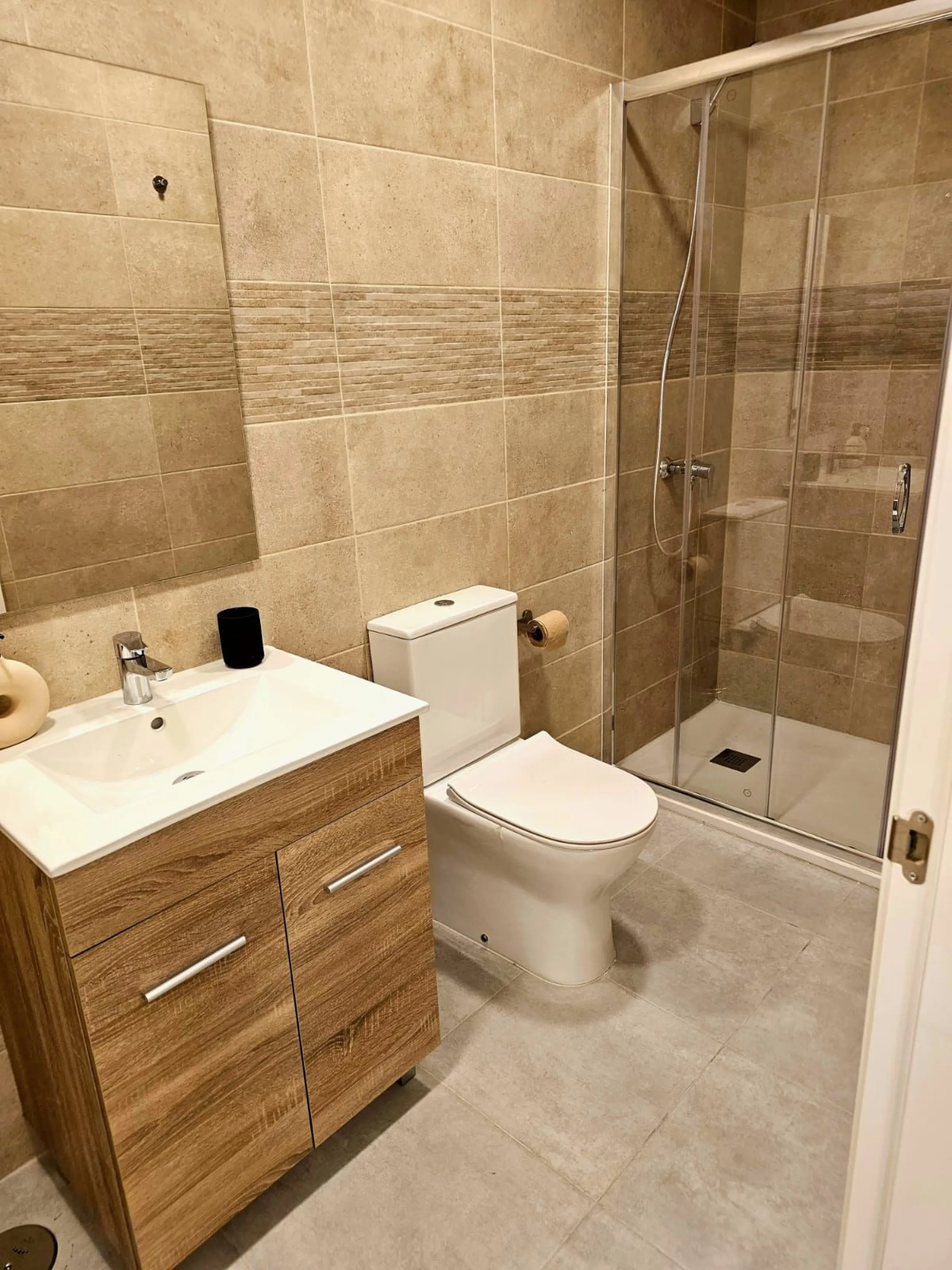 Apartment - Duplex в продаже в Torremolinos, Málaga. В доме 3 спален и 3 ванных комнат. Площадь дома 303 м²