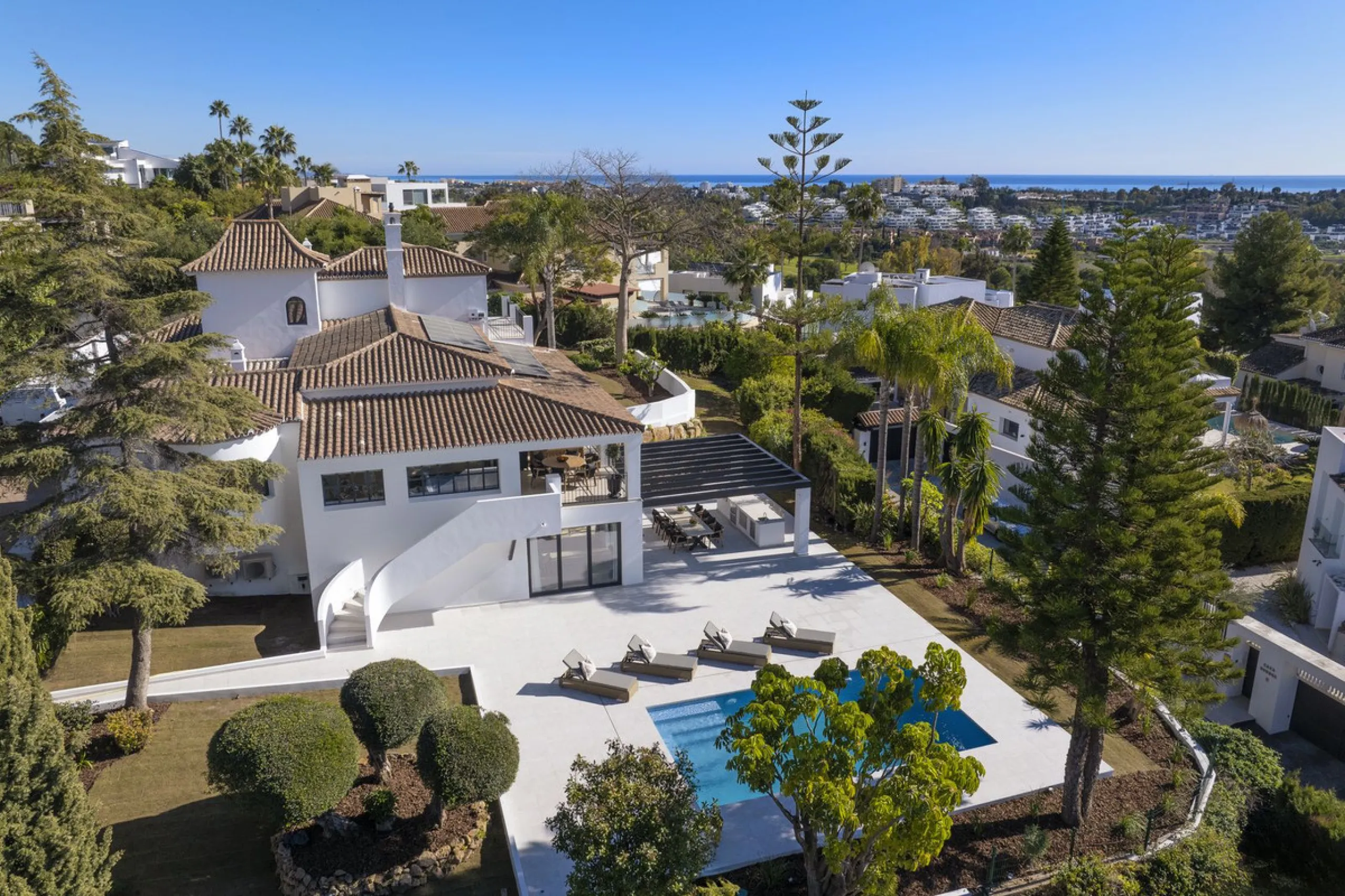 This fantastic totally reformed villa is situated in the
