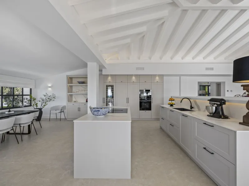 This fantastic totally reformed villa is situated in the