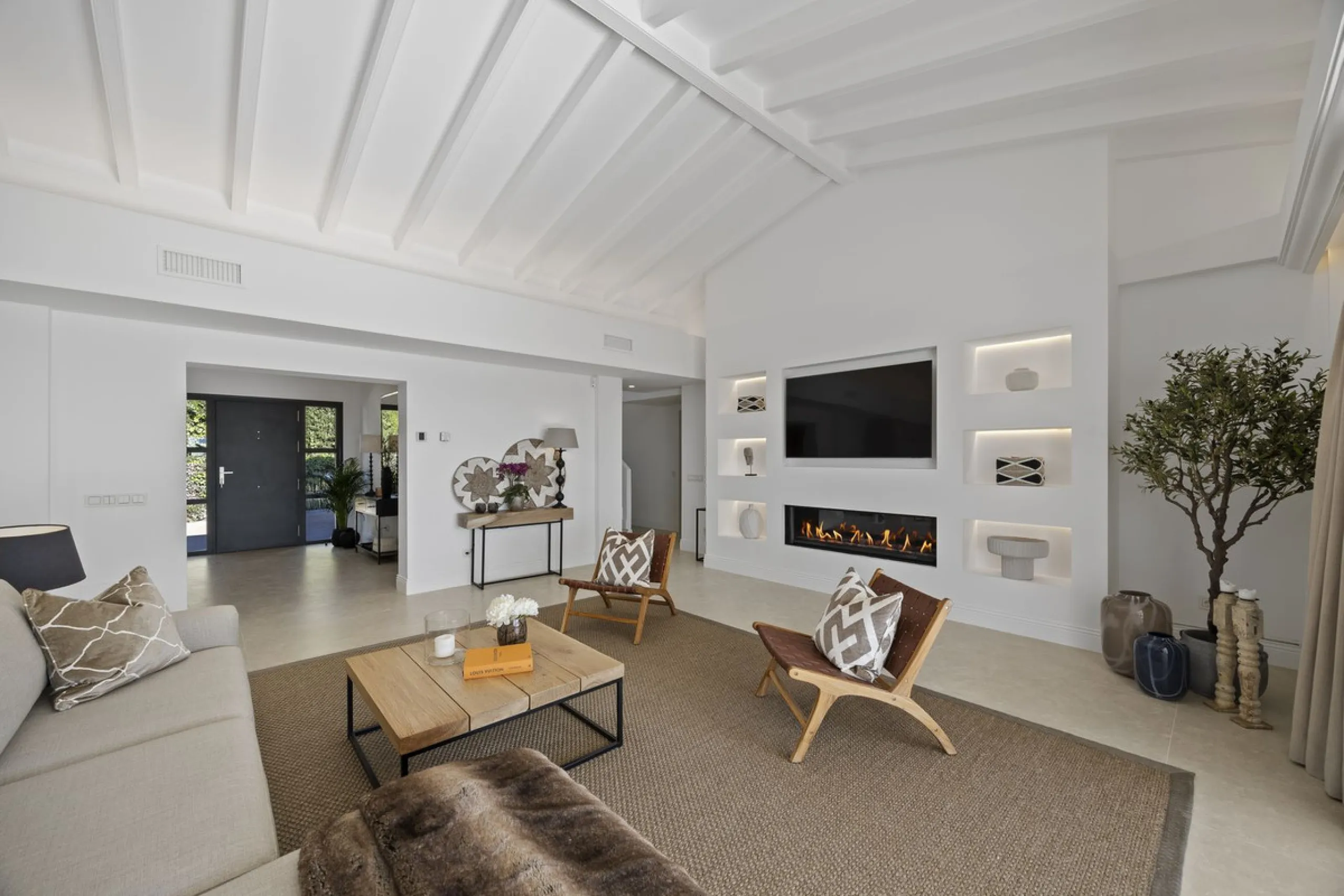 This fantastic totally reformed villa is situated in the