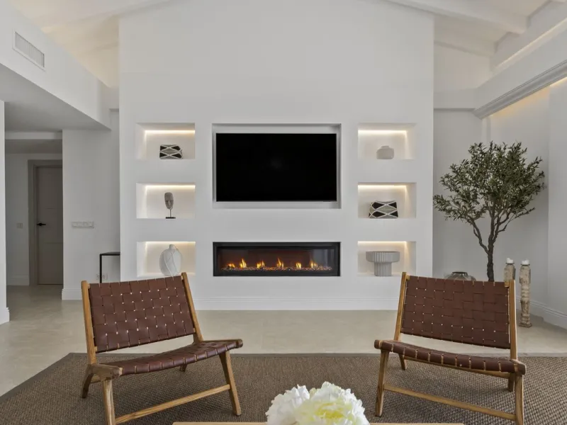 This fantastic totally reformed villa is situated in the