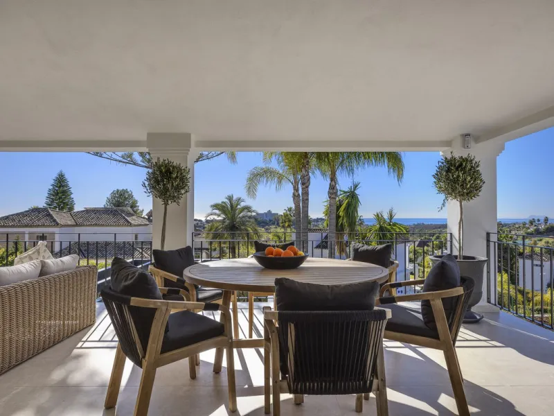 This fantastic totally reformed villa is situated in the