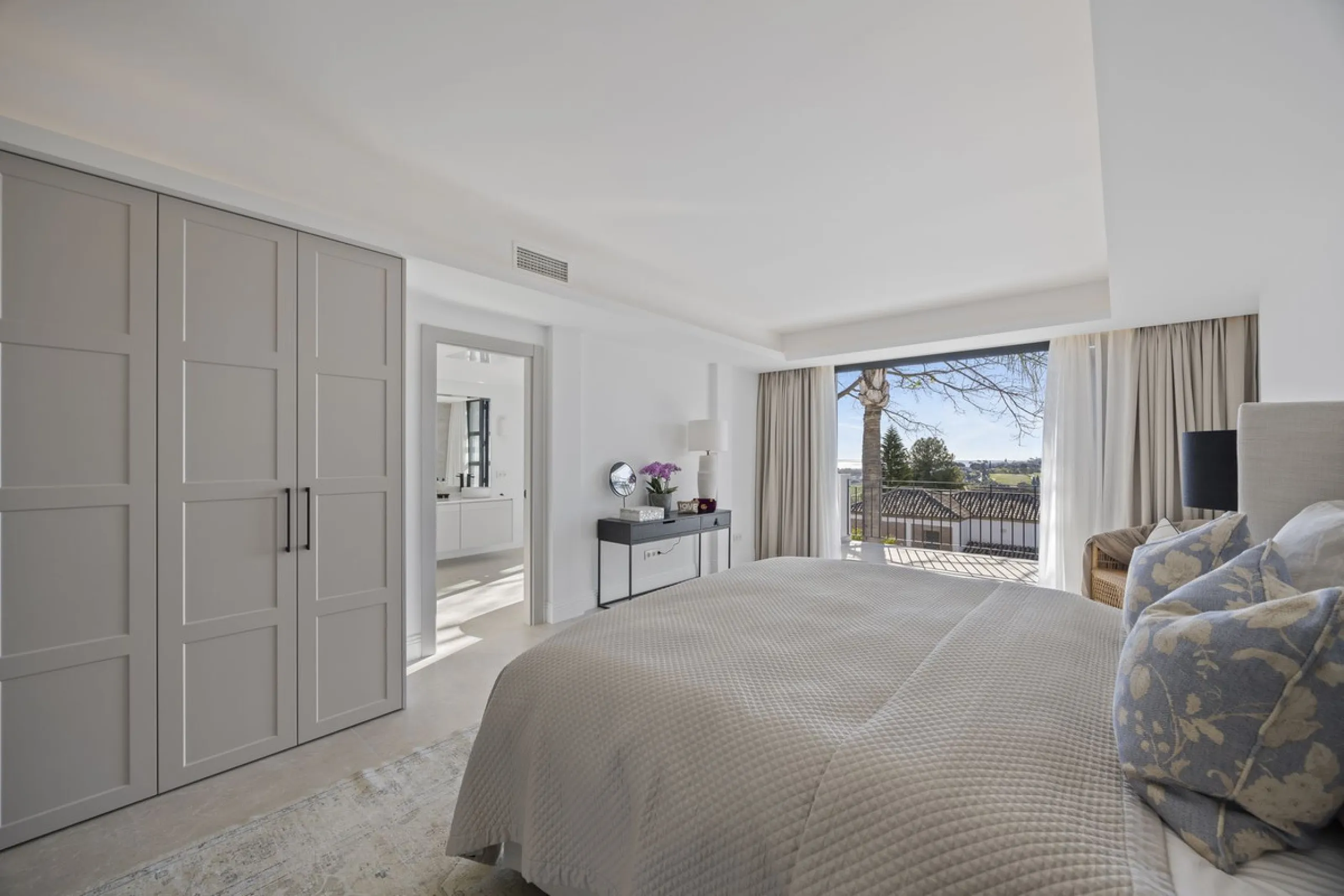This fantastic totally reformed villa is situated in the